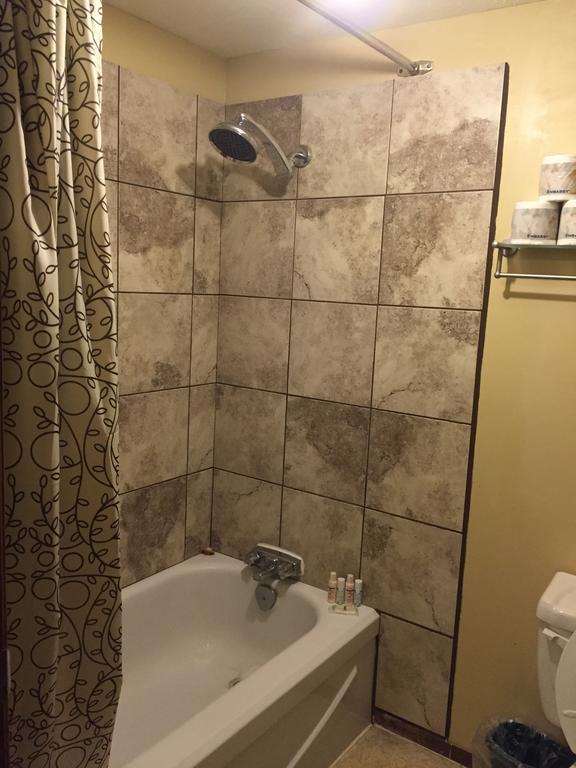 Wakiki Motel & Lounge Meadow Lake Rom bilde